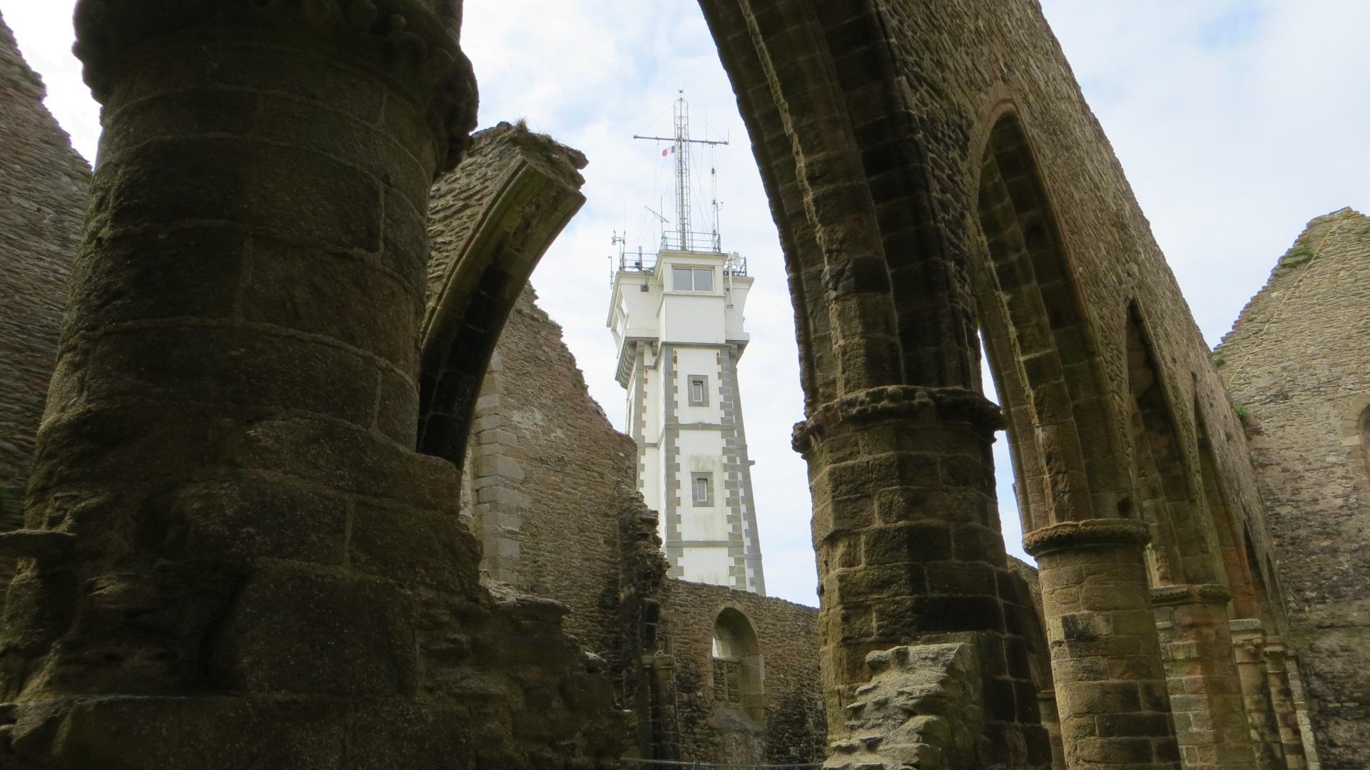 Phare de PointeStMathieu