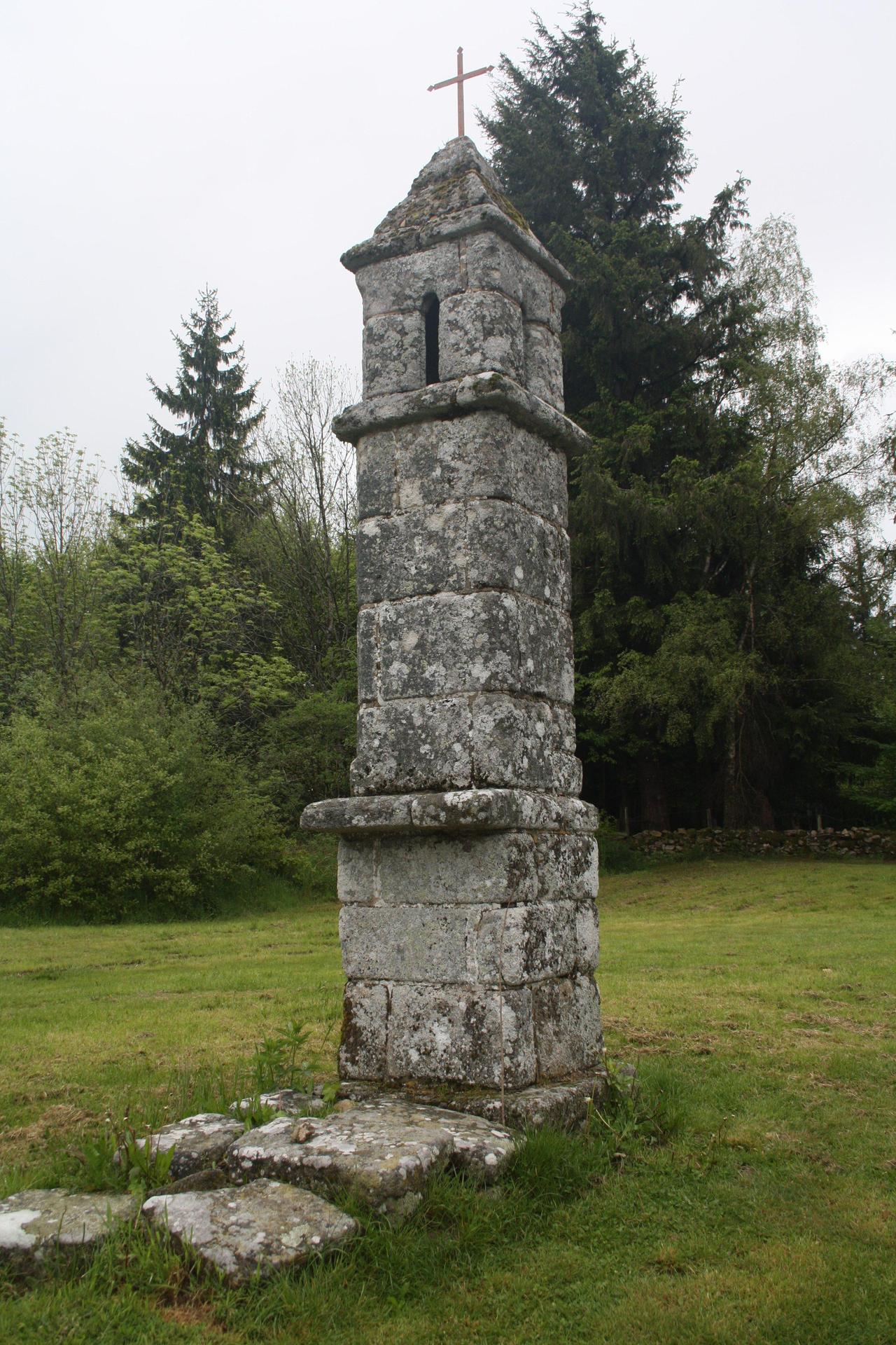 Lanterne des morts de SaintGoussaud  MarieEve Lessard